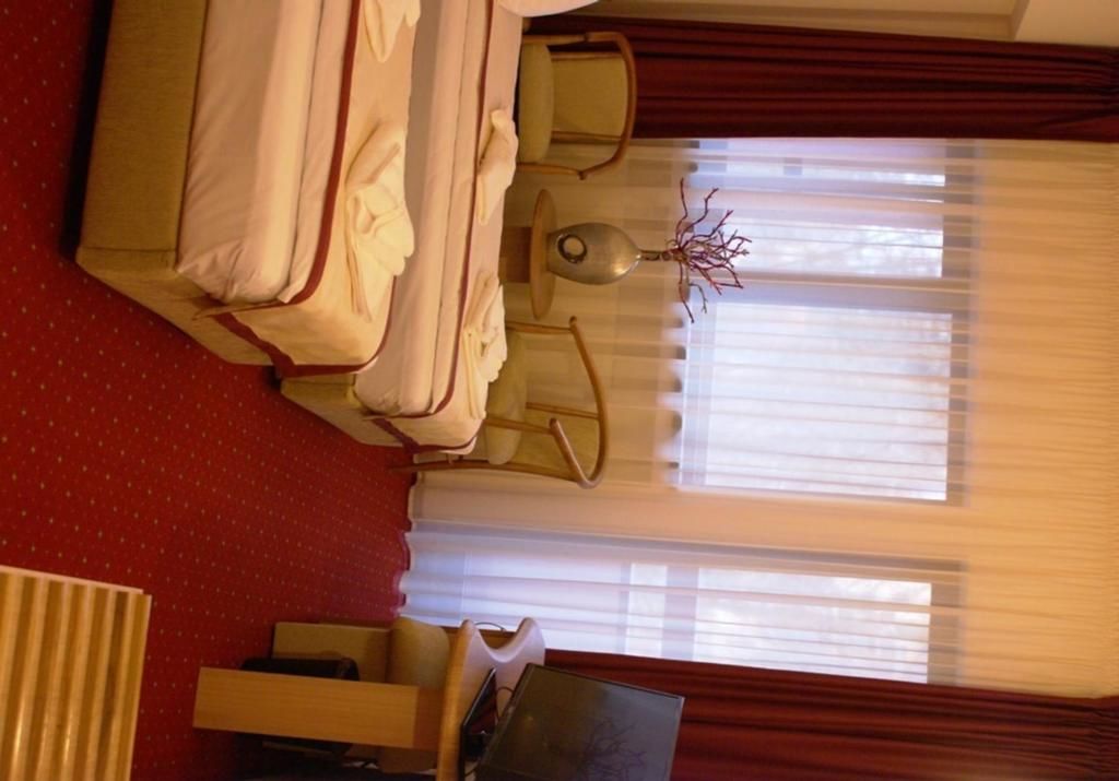 Отель Hotel Carpați Предял-39